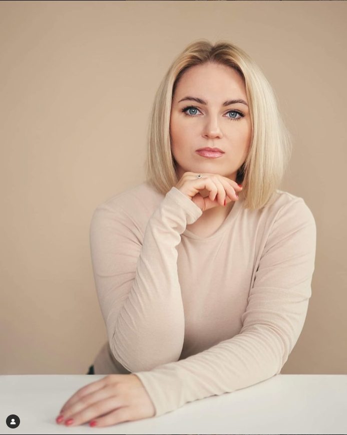 Evelina – hairstylist, colourist and make-up artist at Beauty Studio 30